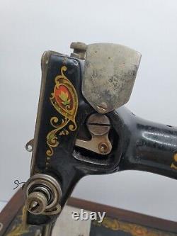 Machine à coudre Singer antique vintage avec boîtier en bois et sans pédale