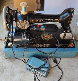 Machine à coudre Singer avec boîtier, antique/vintage portable électrique fonctionnelle