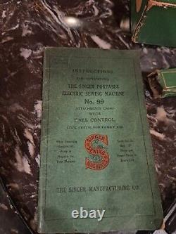 Machine à coudre Singer modèle 99 de 1924 avec des extras, extrêmement propre.