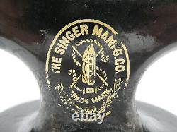 Machine à coudre Singer vers 1920