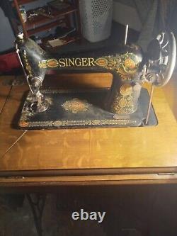 Machine à coudre Singer vintage antique 1910 Red Eye certifiée par le fabricant Singer