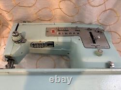 Machine à coudre Singer vintage modèle 348 bleu œuf de robinet avec pédale et étui