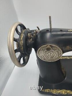 Machine à coudre Singer vintage rare des années 1920 modèle AA400951 avec mouvement et pédale