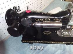 Machine à coudre Vintage Singer 15-91 Centennial nettoyée et testée