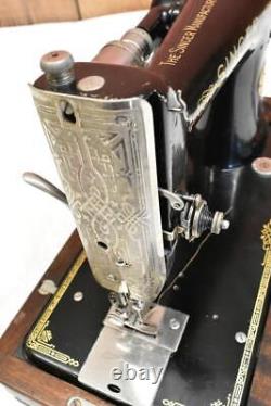 Machine à coudre Vintage Singer Modèle 101 de 1923 avec étui portable + levier de genou