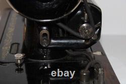 Machine à coudre à levier de genou SINGER Vintage 1926 avec boîtier en bois cintré et clé