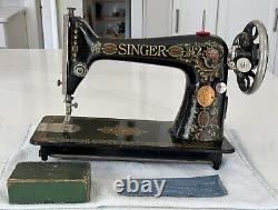 Machine à coudre à pédale Singer 66 Red Eye de 1919, Antique, ENTRETENUE, Extras, TBE