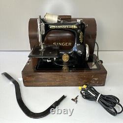 Machine à coudre à point de chaînette Antique Singer modèle 24-62 Pré plume légère AA498036