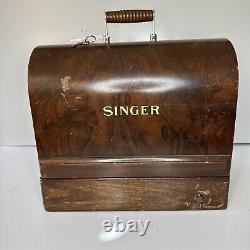 Machine à coudre à point de chaînette Antique Singer modèle 24-62 Pré plume légère AA498036