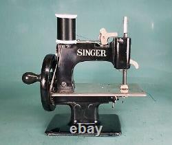 Machine à coudre jouet Singer 20 Centennial Sewhandy édition spéciale de 1951