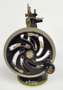 Machine à coudre miniature VINTAGE Antique SINGER des années 1920, modèle 20, jouet pour enfant avec pince