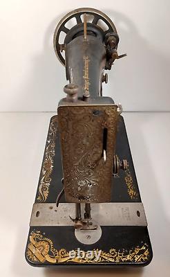 Machine à coudre portative antique Singer de 1910 avec sphinx égyptien en or G2879807 VTG