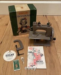 Machine à coudre pour enfants Vintage Singer Sewhandy Model 20 avec boîte d'origine