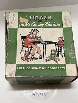 Machine à coudre pour enfants Vintage Singer Sewhandy No. 20 avec boîte