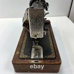 Machine à coudre vintage Singer modèle 1928 avec boîte en bois AC204587 LIRE