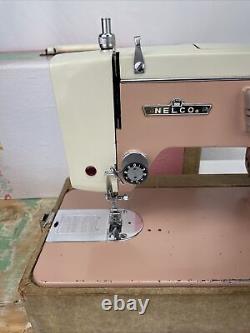 Machine à coudre vintage rose de service Zig Zag Singer 15 Clone MCM des années 1950-60