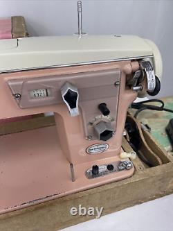 Machine à coudre vintage rose de service Zig Zag Singer 15 Clone MCM des années 1950-60