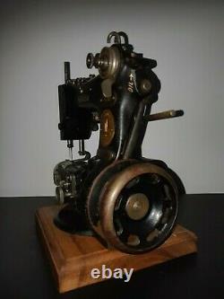 Rare Antique 1921 Chanteur 25-56 Tresse Modiste Machine À Coudre