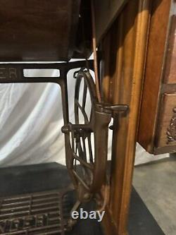 Rare Antique Singer Model 99 Sewing Machine Cabinet Pre 1930's sera expédié