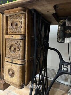 Rare Machine à coudre en bois vintage Singer des années 1900, décor de meuble