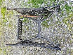 Singer Couture Machine Treadle Plain Crossbar (dck) Table Legs Cast Iron Cmplt