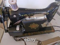 Singer Model 66 Electric Sewing Machine Rouge Oeil Moteur Ceinture Air