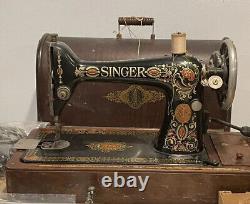 Singer Modèle 66 Rouge Eye Cast Iron Sewing Machine Case Need Crane Poignée