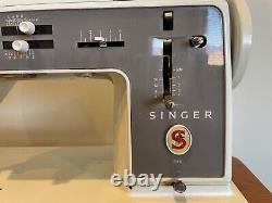 Successeur de 411G Machine à coudre Singer 1961 611G entièrement testée en Allemagne