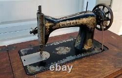 VC Antique 1920 Modèle 15 Manuelle Pédale Singer Sewing Machine Cast Iron Table