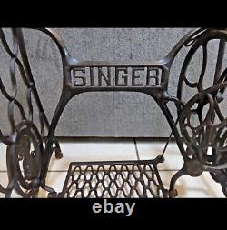 VTG ANTIQUE PRE 1920s SINGER TREADLE MACHINE À COUDRE SUR PIED EN FONTE DE TABLE BASE LEGS