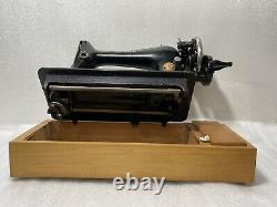 Vintage 1930 Singer Main Cran Machine À Coudre Modèle 66k Serial #y8018822