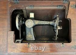 Vintage Antique Singer Machine À Coudre Cabinet De Bureau Pedal Driven Serial G7737181